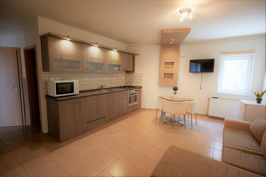 Appartement St. Péter Apartman à Pécs Extérieur photo